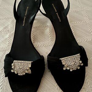 Authentic. Made in Italy. Giuseppe Zanotti Shoes: Size 41